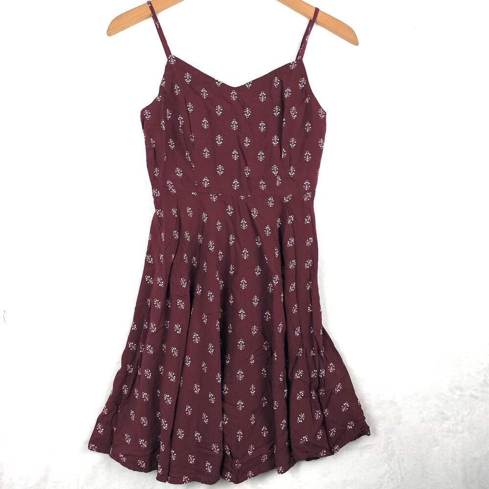 Old Navy Y2K Baby Doll Dress Size Small Burgundy Floral Side Zip Spagetti Strap